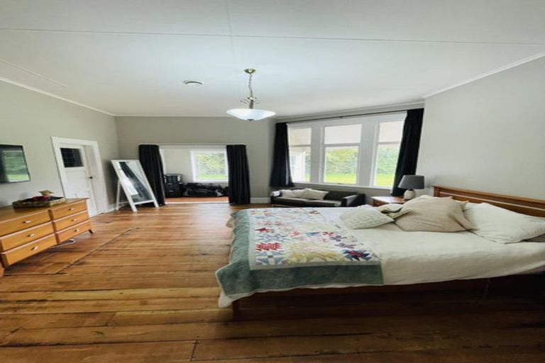 Photo of property in 285 Halcombe Road, Feilding, 4775