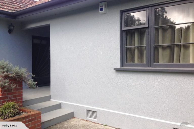 Photo of property in 27 Manuka Street, Hokowhitu, Palmerston North, 4410