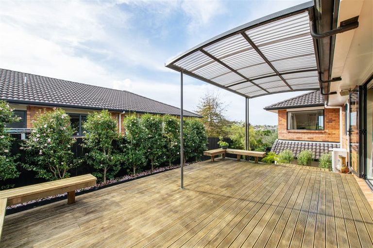 Photo of property in 34 Sapperton Drive, Henderson, Auckland, 0612