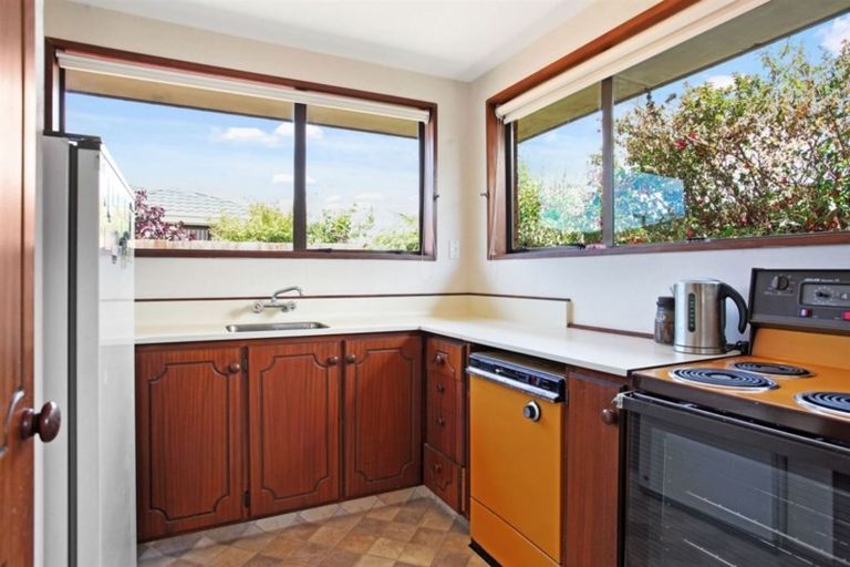 Photo of property in 2/281 Sawyers Arms Road, Bishopdale, Christchurch, 8053