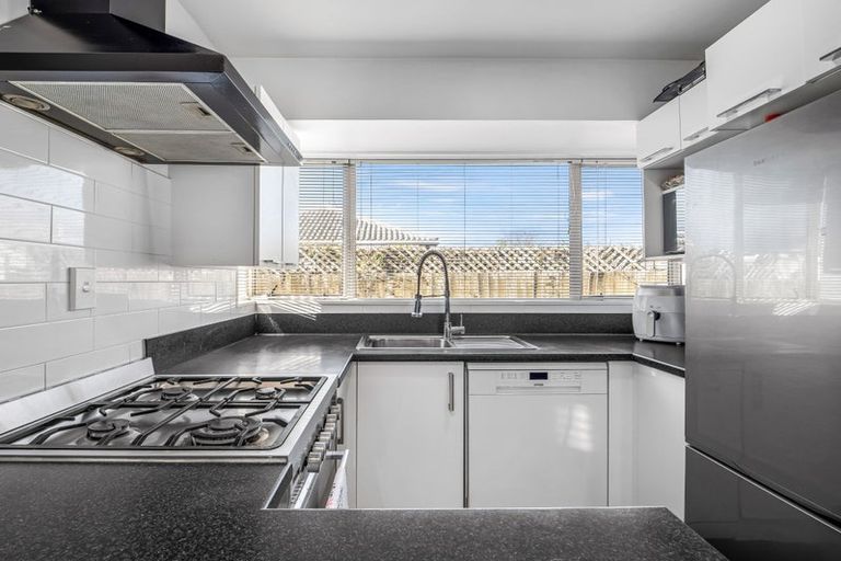 Photo of property in 3/77 Fairfield Avenue, Addington, Christchurch, 8024