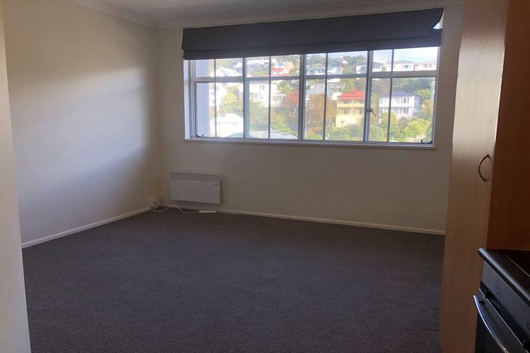 Photo of property in Terrace Garden Apartments, 9a/120 The Terrace, Wellington Central, Wellington, 6011
