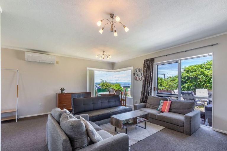Photo of property in 96 Acacia Bay Road, Nukuhau, Taupo, 3330