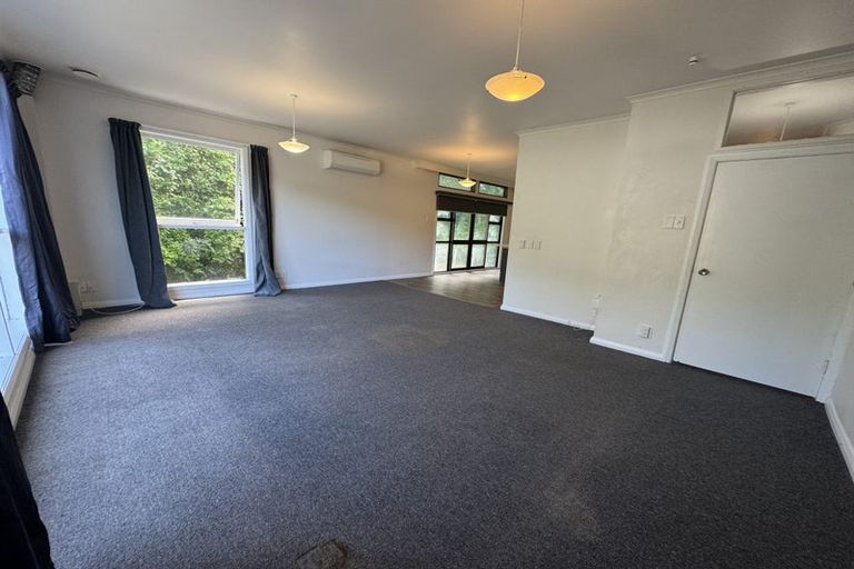 Photo of property in 6 Epsom Way, Karori, Wellington, 6012