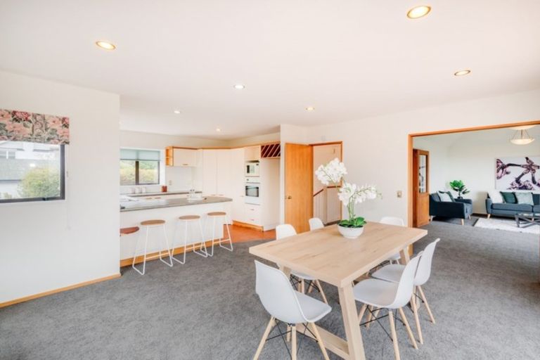 Photo of property in 148a Dyers Pass Road, Cashmere, Christchurch, 8022
