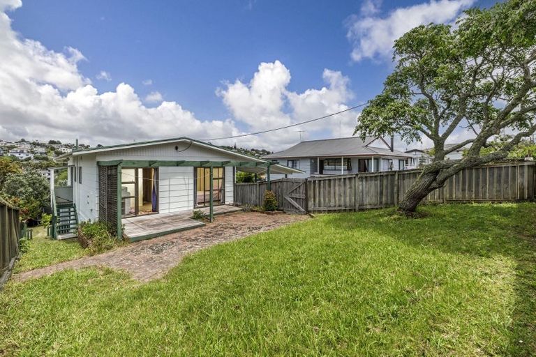 Photo of property in 233 Vipond Road, Stanmore Bay, Whangaparaoa, 0932