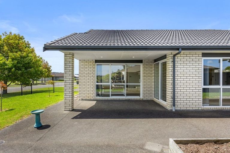 Photo of property in 8a Maple Lane, Huapai, Kumeu, 0810