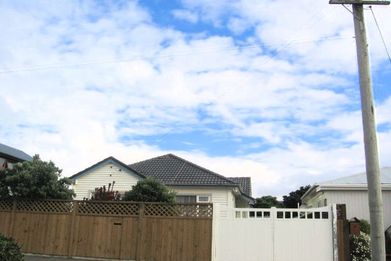 Photo of property in 15 Tory Street, Petone, Lower Hutt, 5012