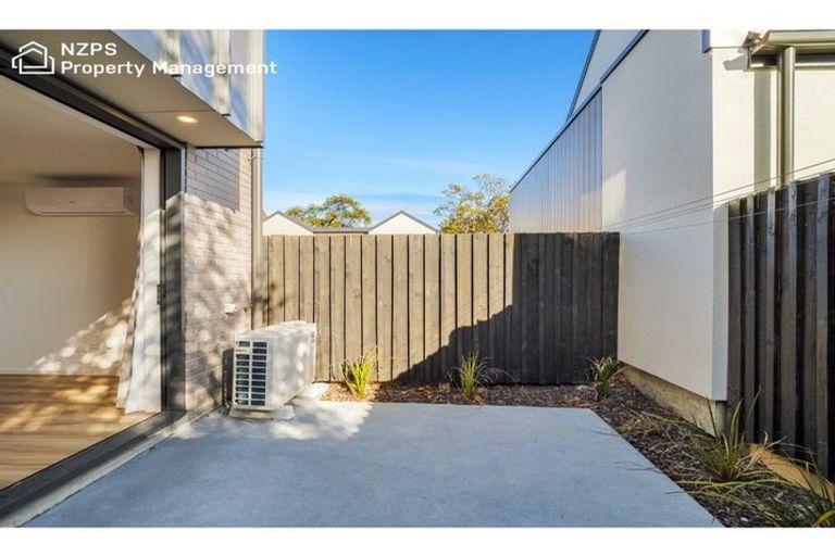 Photo of property in 17 Dallas Lane, Caversham, Dunedin, 9012