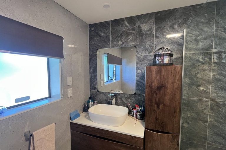 Photo of property in 1/12 Duke Street, Papakura, 2110