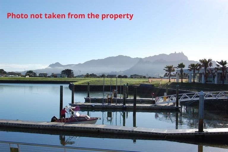 Photo of property in 8 Stace Hopper Drive, One Tree Point, 0118