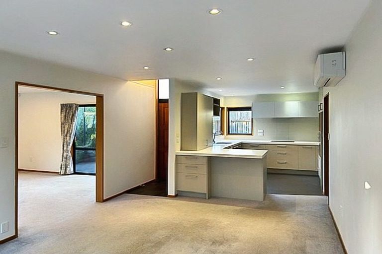 Photo of property in 10a Nikau Place, Riccarton, Christchurch, 8011