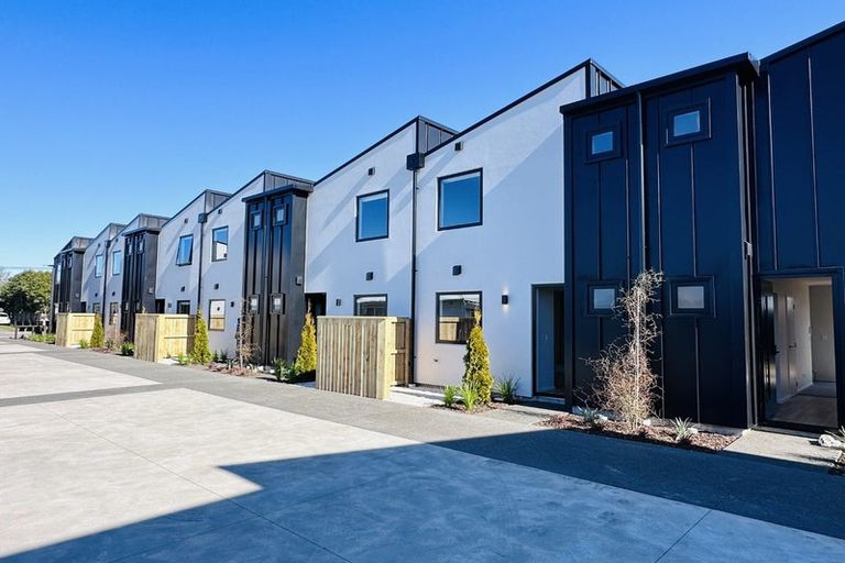 Photo of property in 7/9 Marcroft Street, Woolston, Christchurch, 8062