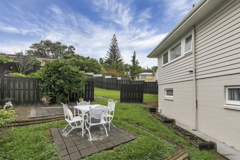 Photo of property in 1 Downing Street, Glenfield, Auckland, 0629