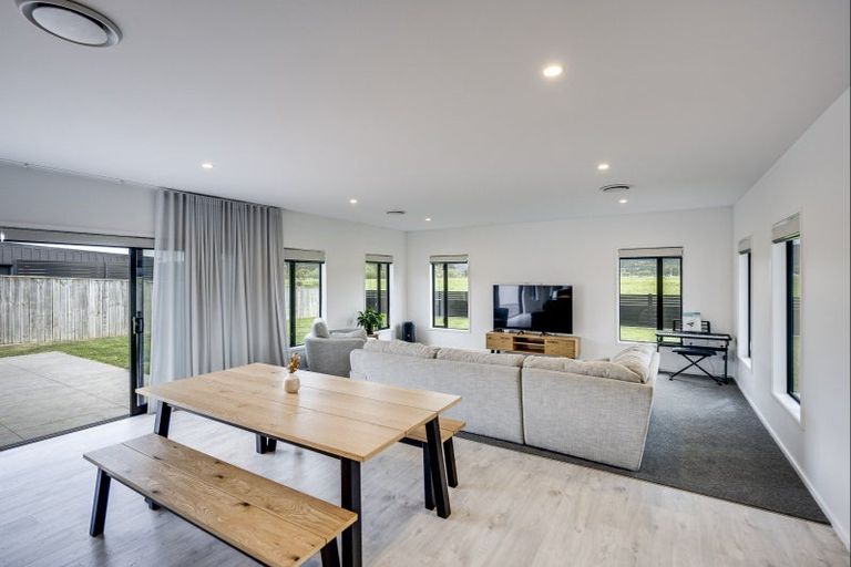 Photo of property in 29 Pohutukawa Drive, Eskdale, Napier, 4182