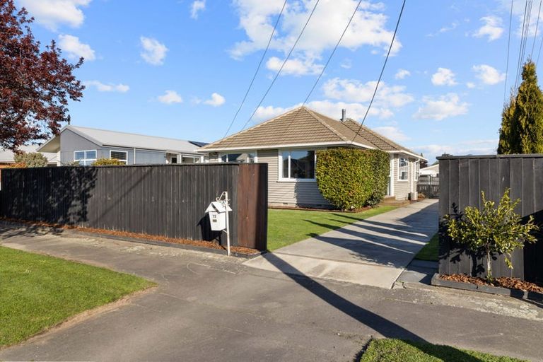 Photo of property in 72 Birchfield Avenue, Dallington, Christchurch, 8061