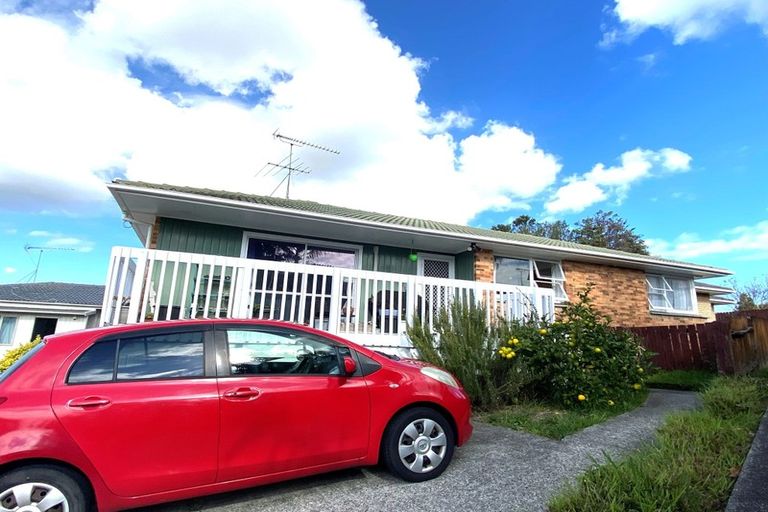 Photo of property in 30 Megan Avenue, Pakuranga Heights, Auckland, 2010