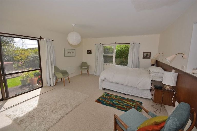 Photo of property in 211 Ngarara Road, Waikanae, 5391
