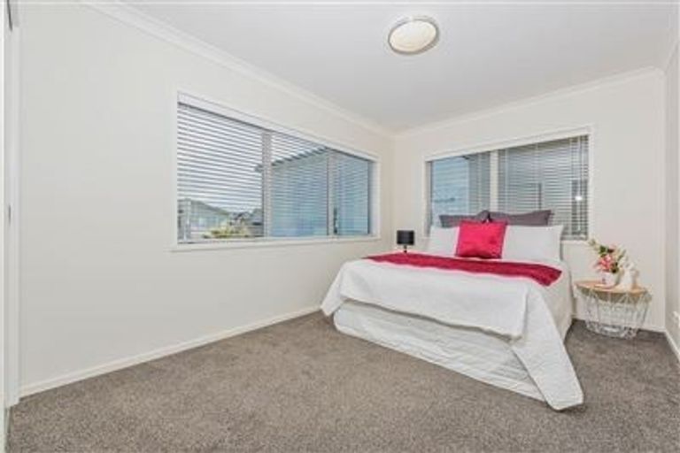 Photo of property in 8 Toheroa Street, Hobsonville, Auckland, 0616