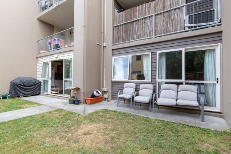 Photo of property in 4/30 Mathesons Road, Phillipstown, Christchurch, 8011