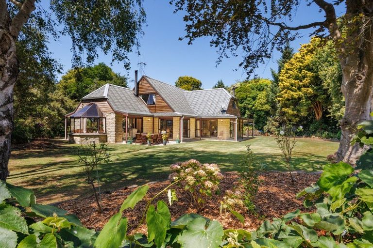 Photo of property in 154 Oroua Road, Kairanga, Palmerston North, 4475