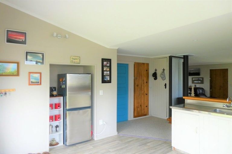 Photo of property in 12 Butlers Road, Ruatapu, Hokitika, 7883