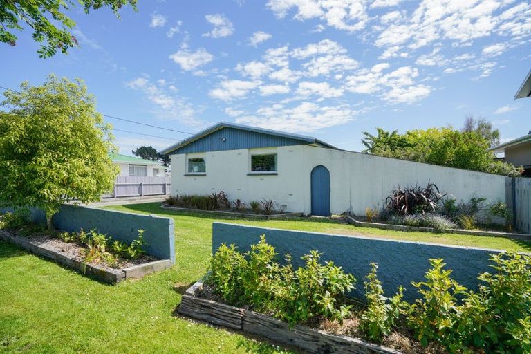 Photo of property in 21 Ballantrae Street, Wallacetown, 9816