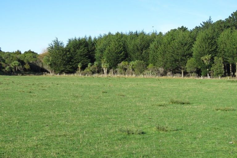 Photo of property in 60 Otatara Road, Otatara, Invercargill, 9879