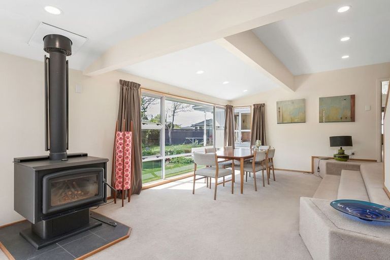 Photo of property in 1 Merton Place, Bryndwr, Christchurch, 8053