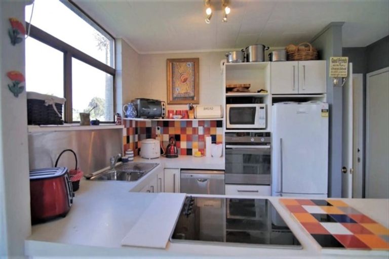 Photo of property in 56 Henwood Road, Taupaki, Henderson, 0782