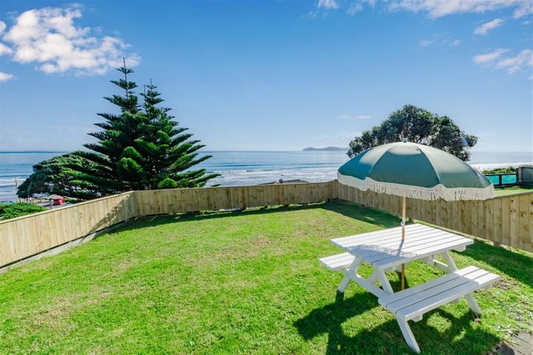 Photo of property in 37 Aperahama Street, Paekakariki, 5034