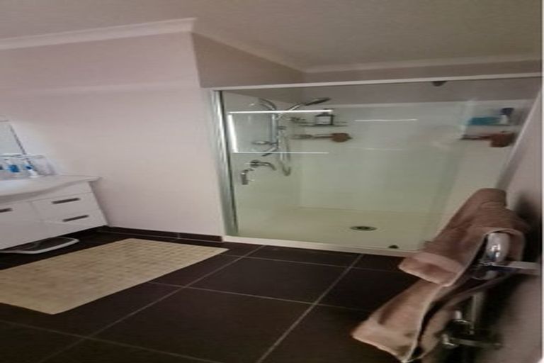 Photo of property in 22 Ranchod Terrace, Pukekohe, 2120