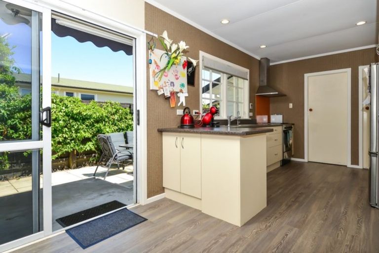 Photo of property in 1 Kohekohe Place, Pukete, Hamilton, 3200