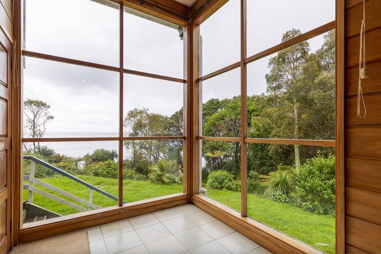 Photo of property in 57 Arapito Road, Titirangi, Auckland, 0604