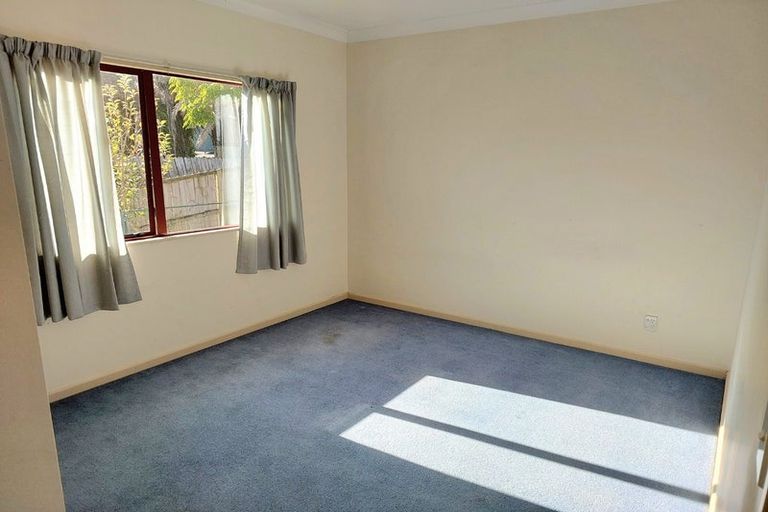 Photo of property in 93 Glendhu Road, Bayview, Auckland, 0629