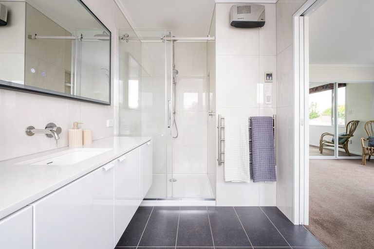 Photo of property in 202b Grahams Road, Burnside, Christchurch, 8053