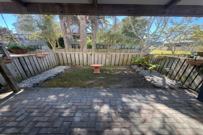 Photo of property in 24/8 Carolina Place, Albany, Auckland, 0632