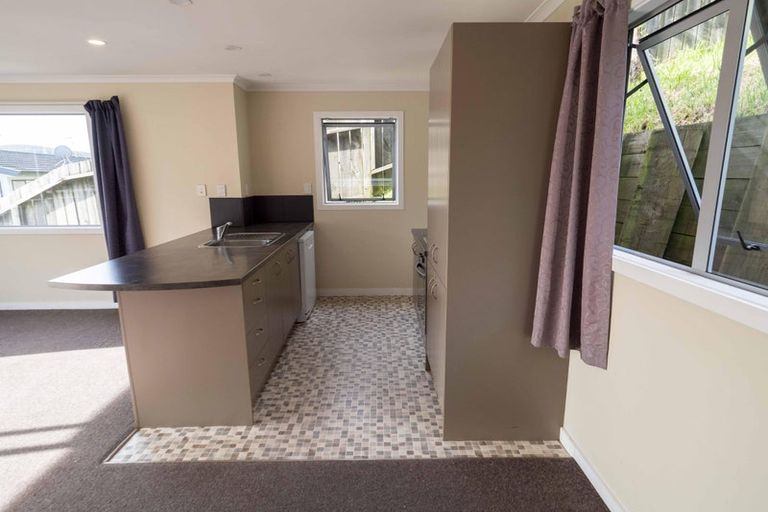 Photo of property in 14a Trinidad Crescent, Grenada Village, Wellington, 6037