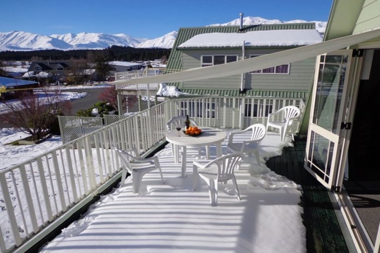 Photo of property in 16 O'neill Place, Lake Tekapo, 7999