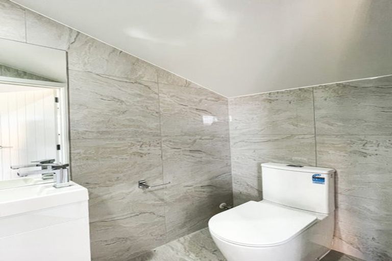 Photo of property in 15a Parkinson Avenue, Wesley, Auckland, 1041