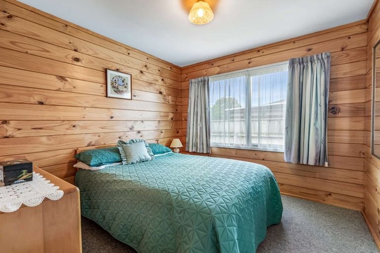 Photo of property in 6 Poutama Place, Tawhero, Whanganui, 4501