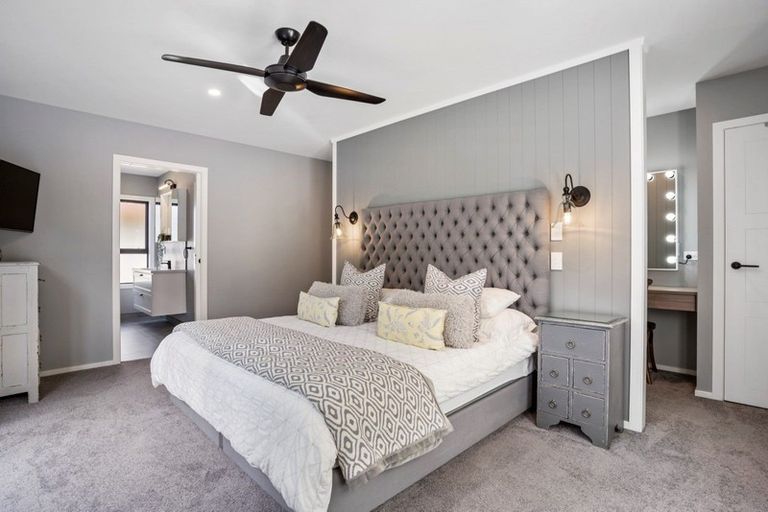 Photo of property in 53 Awatira Drive, Papamoa Beach, Papamoa, 3118