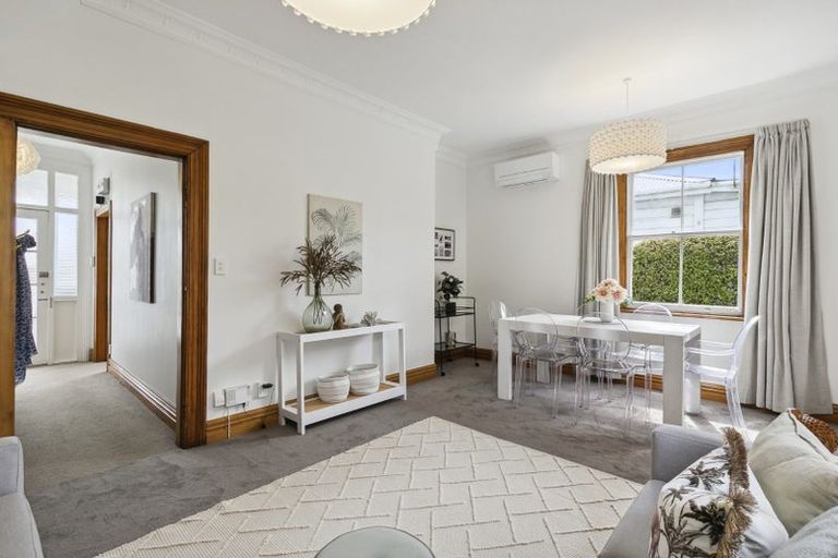 Photo of property in 8 Moir Street, Mount Victoria, Wellington, 6011