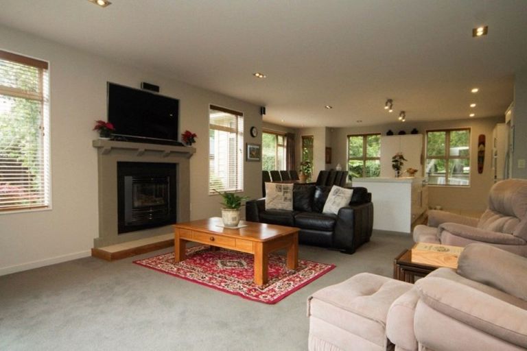 Photo of property in 135 Deans Avenue, Riccarton, Christchurch, 8011