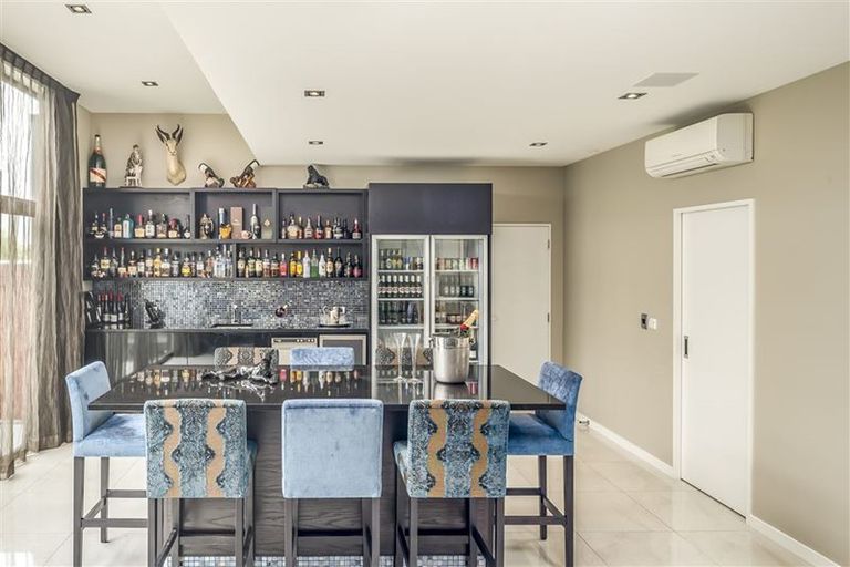 Photo of property in 4 Millbank Lane, Merivale, Christchurch, 8014