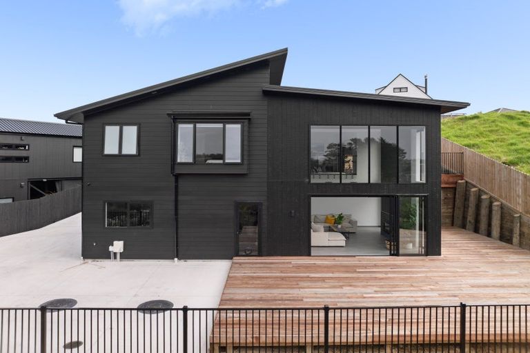 Photo of property in 11 Lily Way, Pyes Pa, Tauranga, 3112