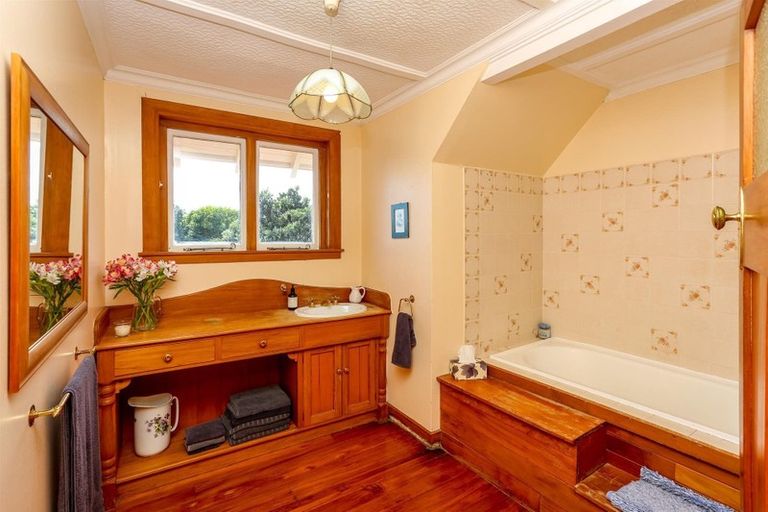 Photo of property in 103 Gover Street, New Plymouth, 4310