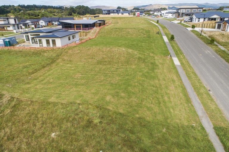 Photo of property in 44 Vaucluse Heights, Fitzherbert, Palmerston North, 4410