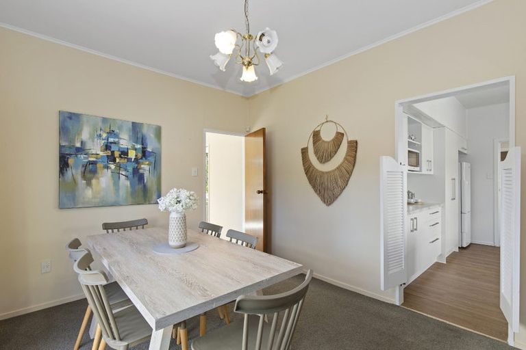 Photo of property in 111 Moorefield Road, Johnsonville, Wellington, 6037