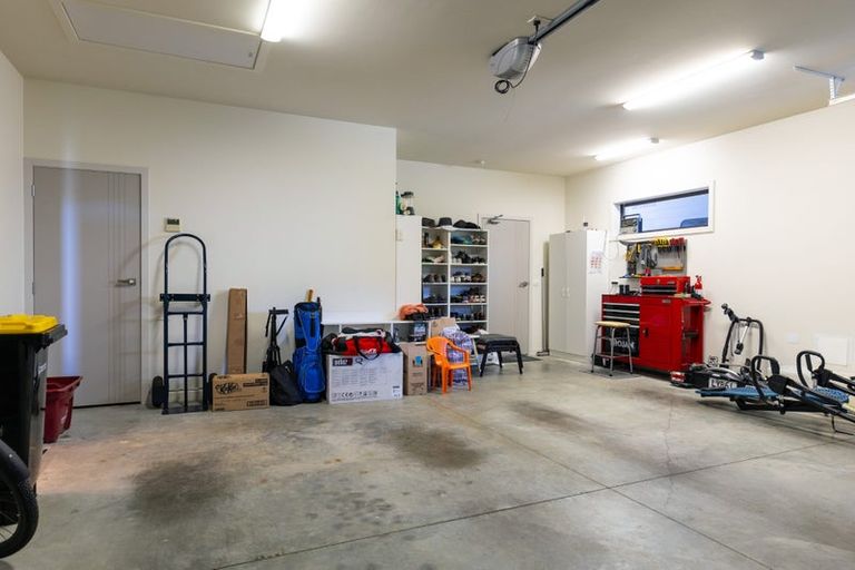 Photo of property in 21 Glentui Place, Waikawa, Picton, 7220